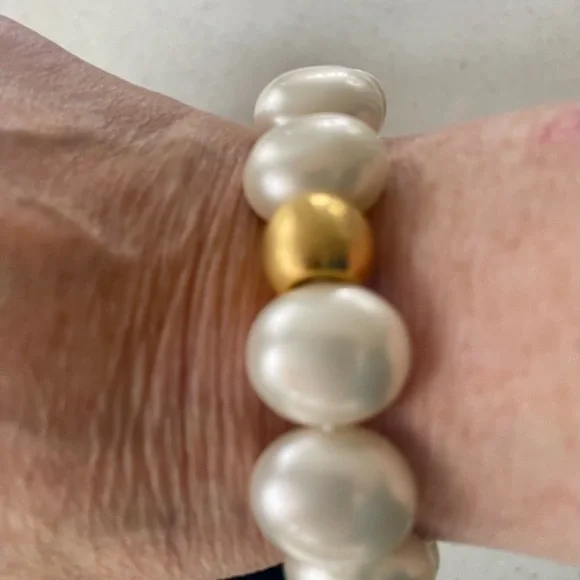 Stunning Catherine Canino Bracelet - Picture 2 of 6